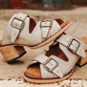 SOLD.  Freebird “Caprice” BNWB beige size 8